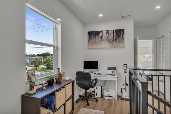 Home Office, Interior, Recessed Lighting, Wood Texture Flooring