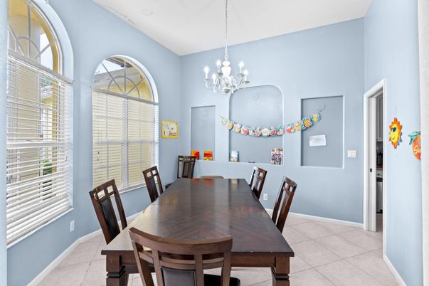 Chandelier, Dining room, Interior