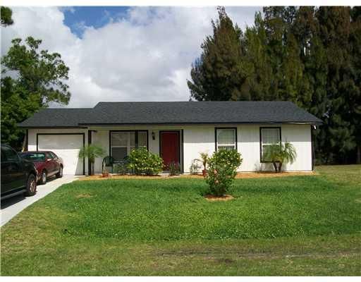 Attached, Backyard, Exterior, Facade, Ranch