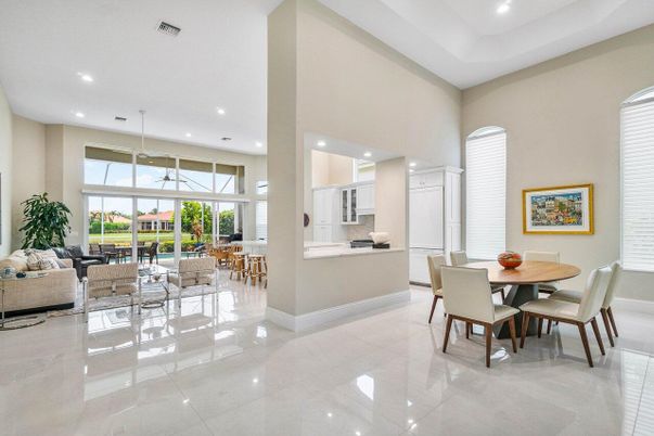 Dining room, Interior, Living room, Pendant Lights, Recessed Lighting