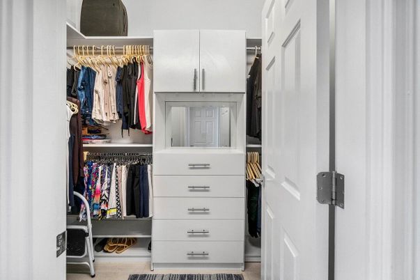 Interior, Walk-in Closets