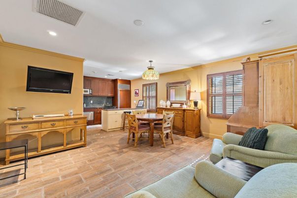 Chandelier, Dining room, Interior, Kitchen, Recessed Lighting, Wood Texture Flooring