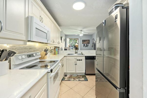 Interior, Kitchen, Recessed Lighting