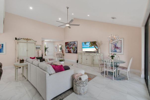 Dining room, Interior, Living room, Marble, Recessed Lighting