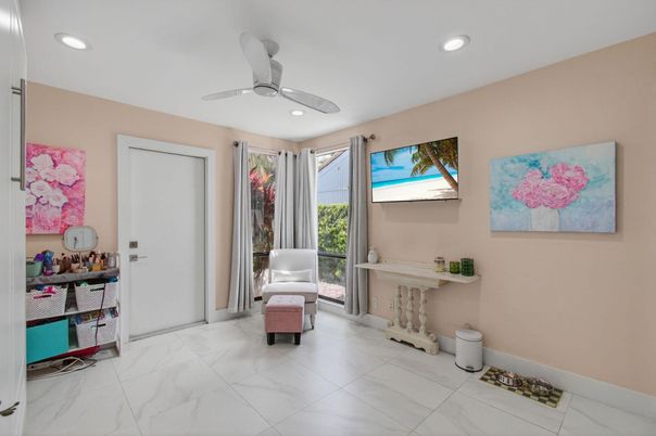 Interior, Marble, Recessed Lighting