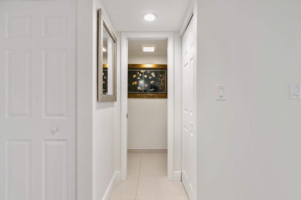 Interior, Recessed Lighting