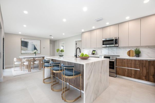 Dining room, Interior, Kitchen, Recessed Lighting, Stainless Steel Appliances