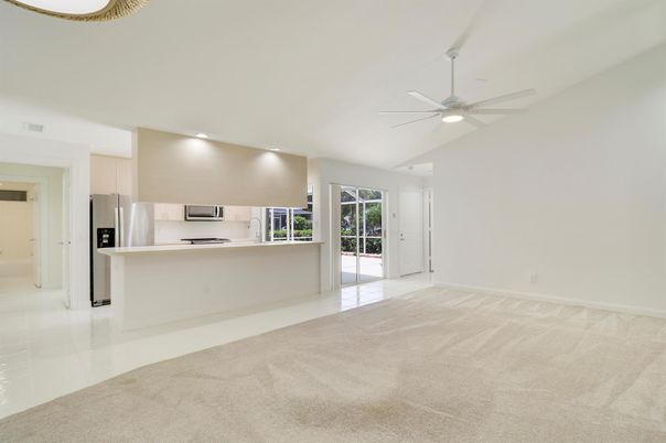 Empty room, Interior, Kitchen, Recessed Lighting