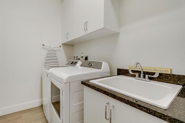 Interior, Washer, Wood Texture Flooring