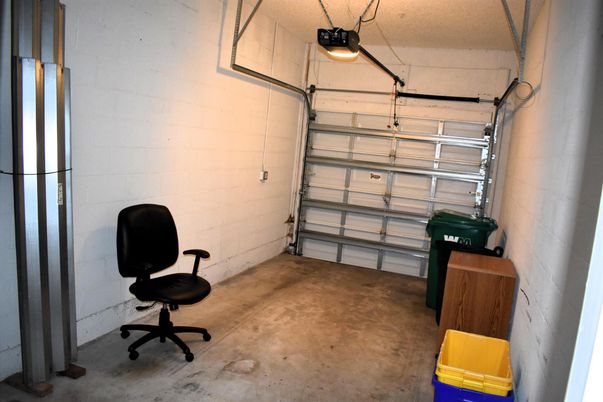 Garage, Interior