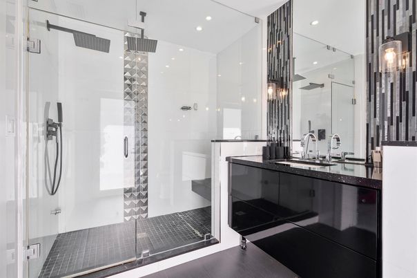 Bathroom, Glass Shower, Interior, Pendant Lights, Recessed Lighting