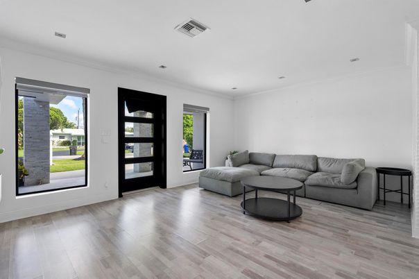 Interior, Living room, Recessed Lighting, Wood Texture Flooring