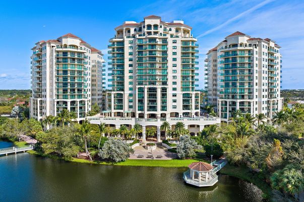 Exterior, Facade, Condo Building