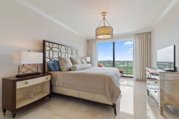 Bedroom, Interior, Pendant Lights, Water