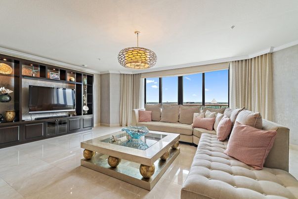 Interior, Living room, Pendant Lights