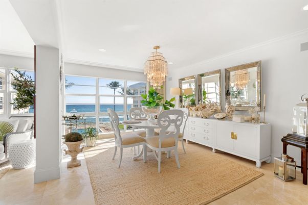 Chandelier, Dining room, Interior, Recessed Lighting, Water