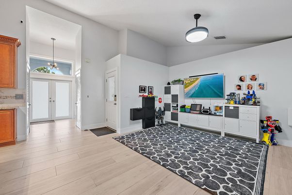Interior, Pendant Lights, Wood Texture Flooring