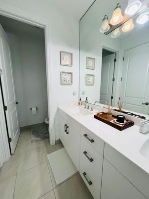 Bathroom, Dual Sink Vanities, Interior