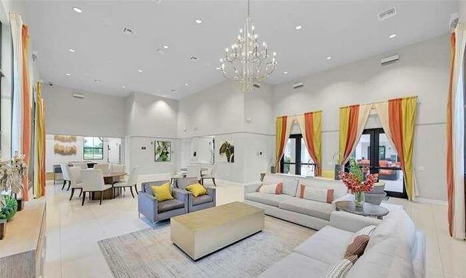 Chandelier, Dining room, Interior, Living room, Recessed Lighting
