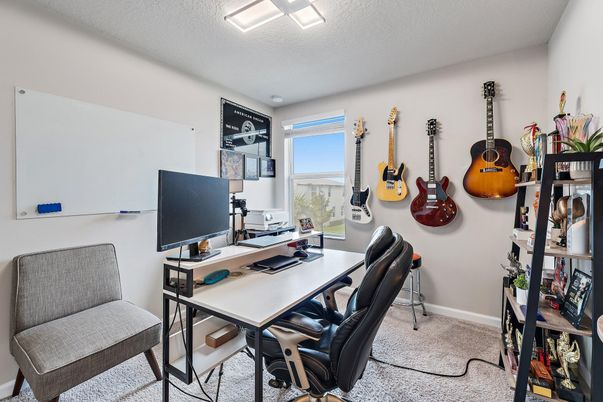 Home Office, Interior