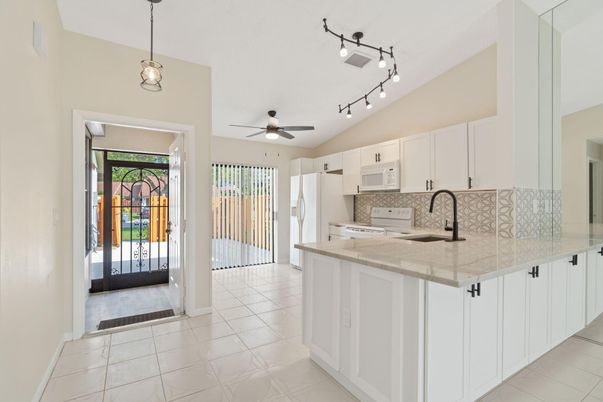 Interior, Kitchen, Pendant Lights