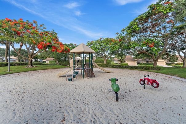 Backyard, Exterior, Playground