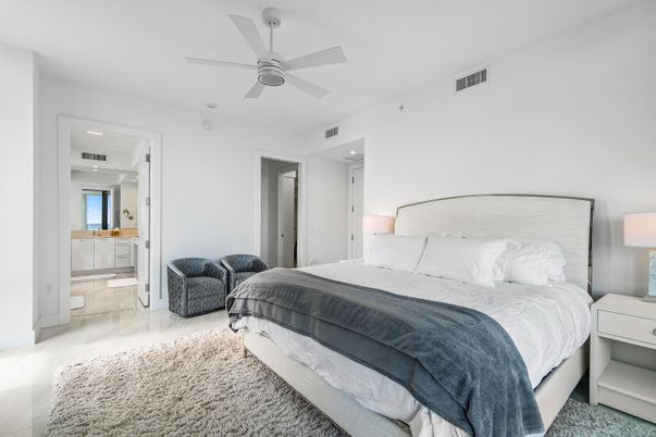 Bathroom, Bedroom, Interior, Recessed Lighting