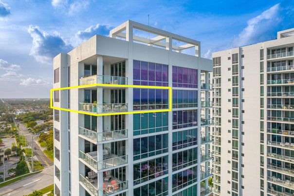 Exterior, Facade, Highrise