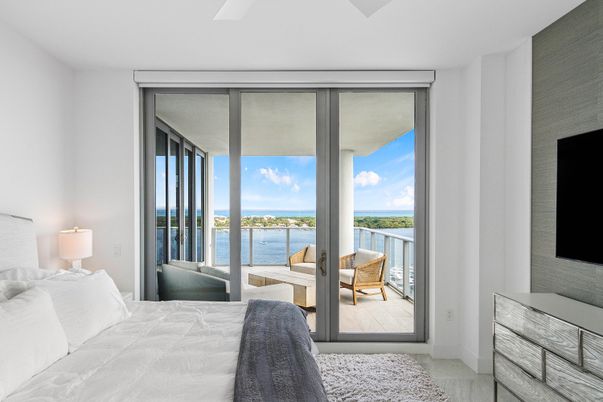 Bedroom, Interior, Water