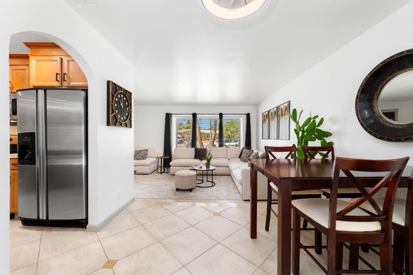 Dining room, Interior, Kitchen, Living room, Stainless Steel Appliances