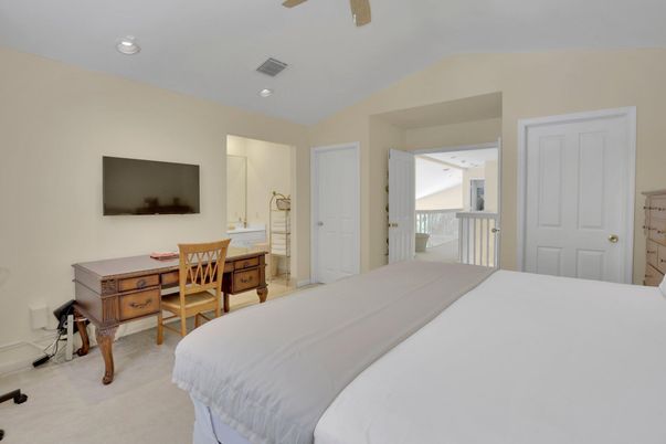 Bedroom, Home Office, Interior, Recessed Lighting