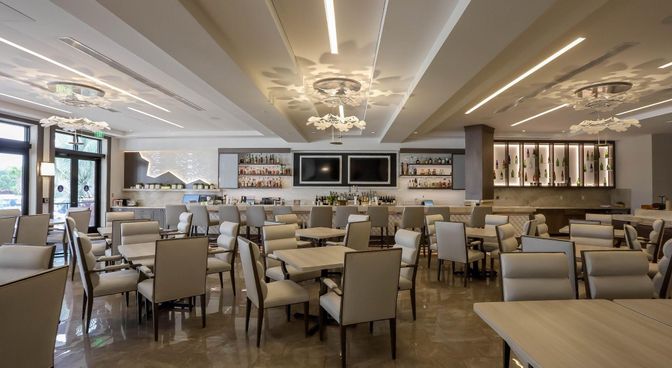 Dining room, Interior, Recessed Lighting