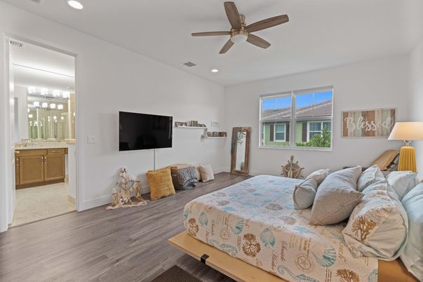 Bathroom, Bedroom, Interior, Recessed Lighting, Wood Texture Flooring