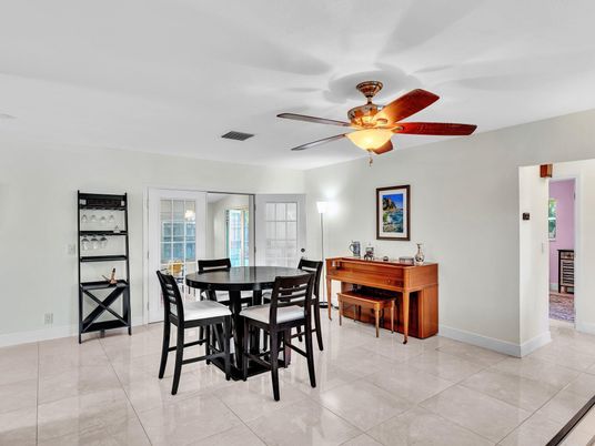 Dining room, Interior, Piano