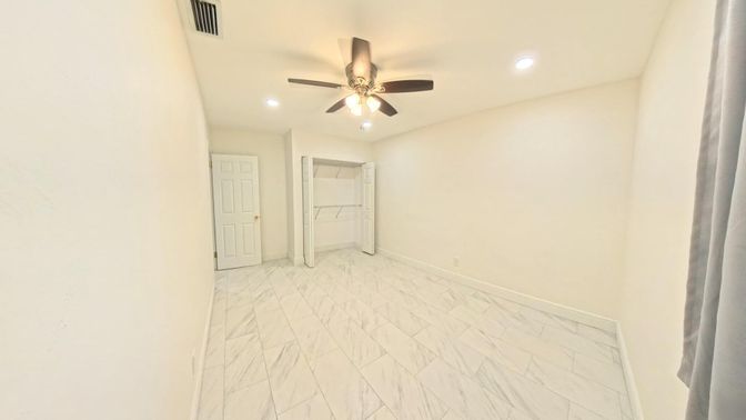Empty room, Interior, Marble, Recessed Lighting