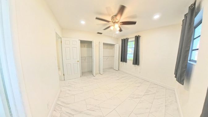 Empty room, Interior, Marble, Recessed Lighting