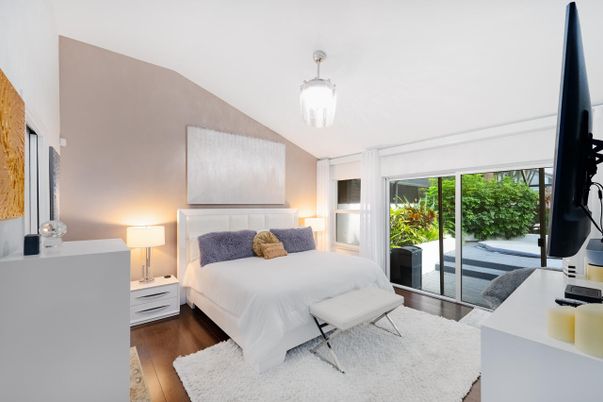 Bedroom, Interior, Pendant Lights, Wood Texture Flooring