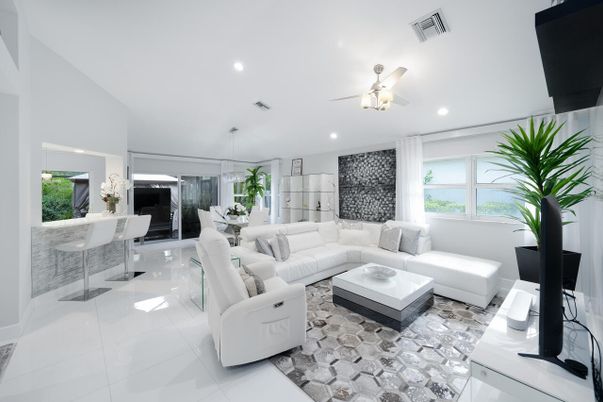 Dining room, Interior, Living room, Recessed Lighting, Water