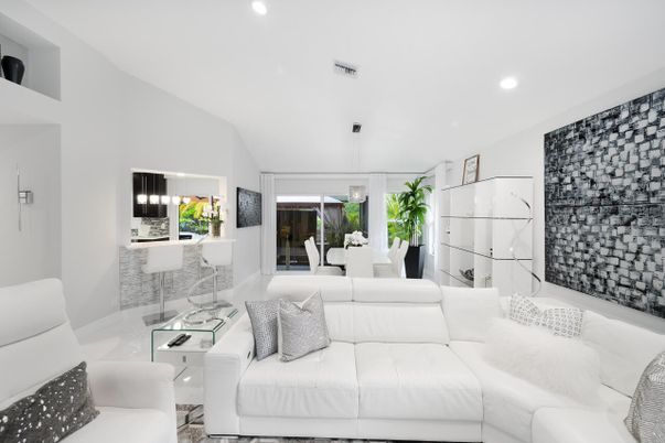 Bedroom, Dining room, Interior, Living room, Recessed Lighting