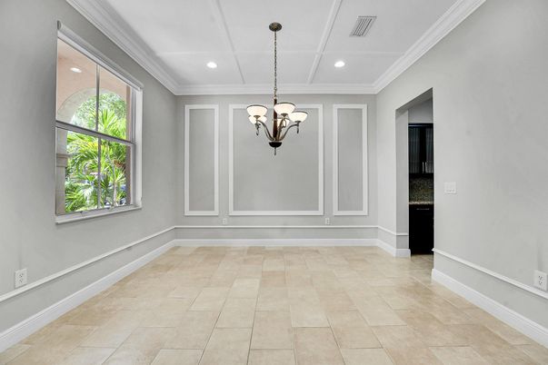 Chandelier, Empty room, Interior, Recessed Lighting