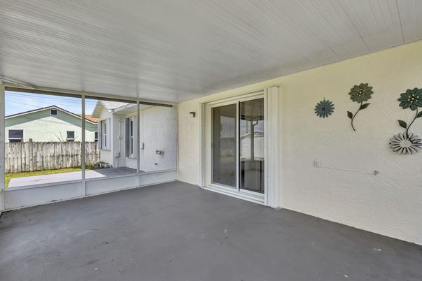 Exterior, Sun Room