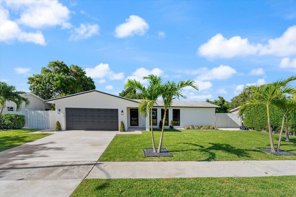 Attached, Backyard, Exterior, Facade, Ranch