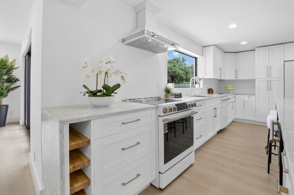 Interior, Kitchen, Recessed Lighting, Wood Texture Flooring