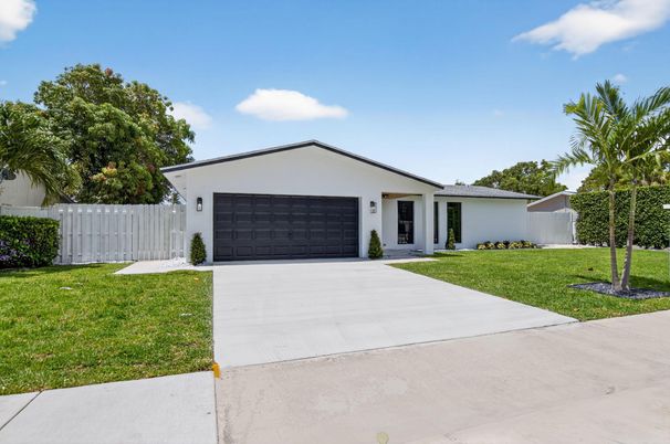 Attached, Backyard, Exterior, Facade, Ranch