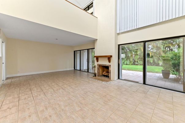 Empty room, Fireplace, Interior