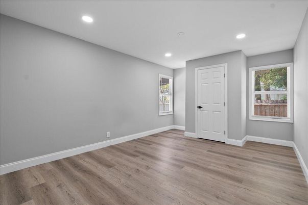 Empty room, Interior, Recessed Lighting, Wood Texture Flooring
