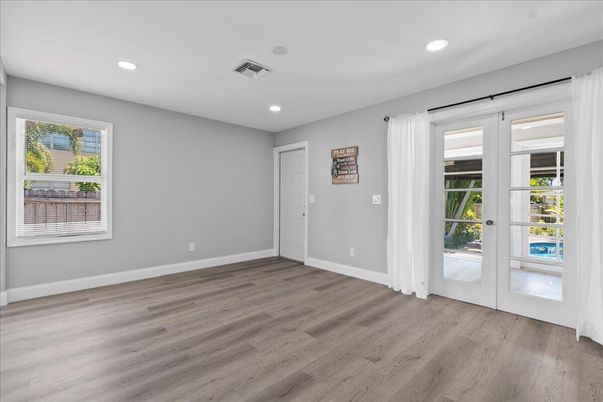 Empty room, Interior, Recessed Lighting, Wood Texture Flooring