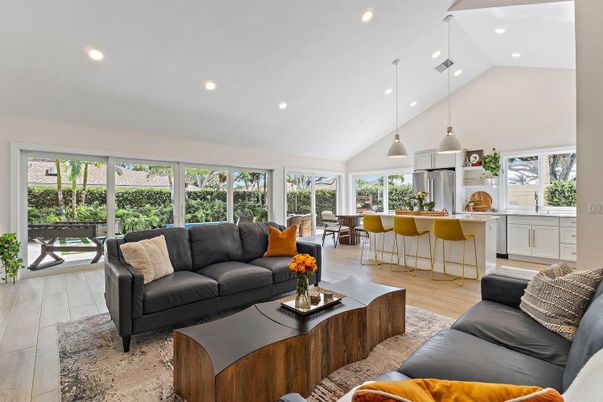 Dining room, Interior, Kitchen, Living room, Pendant Lights, Recessed Lighting, Stainless Steel Appliances, Wood Texture Flooring
