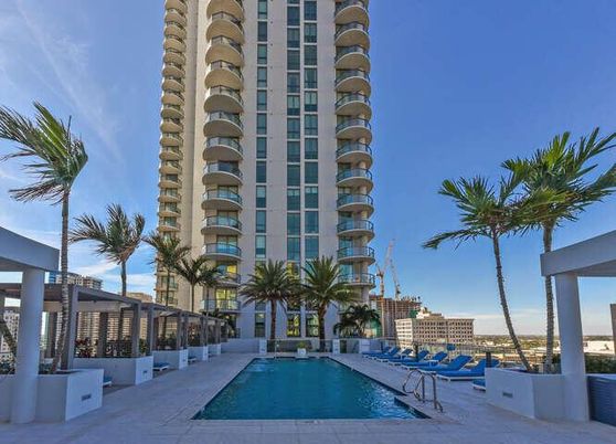 Exterior, Facade, Pool, Condo Building