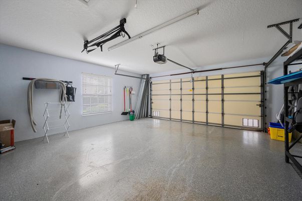 Garage, Interior
